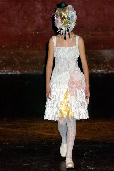 Look 35